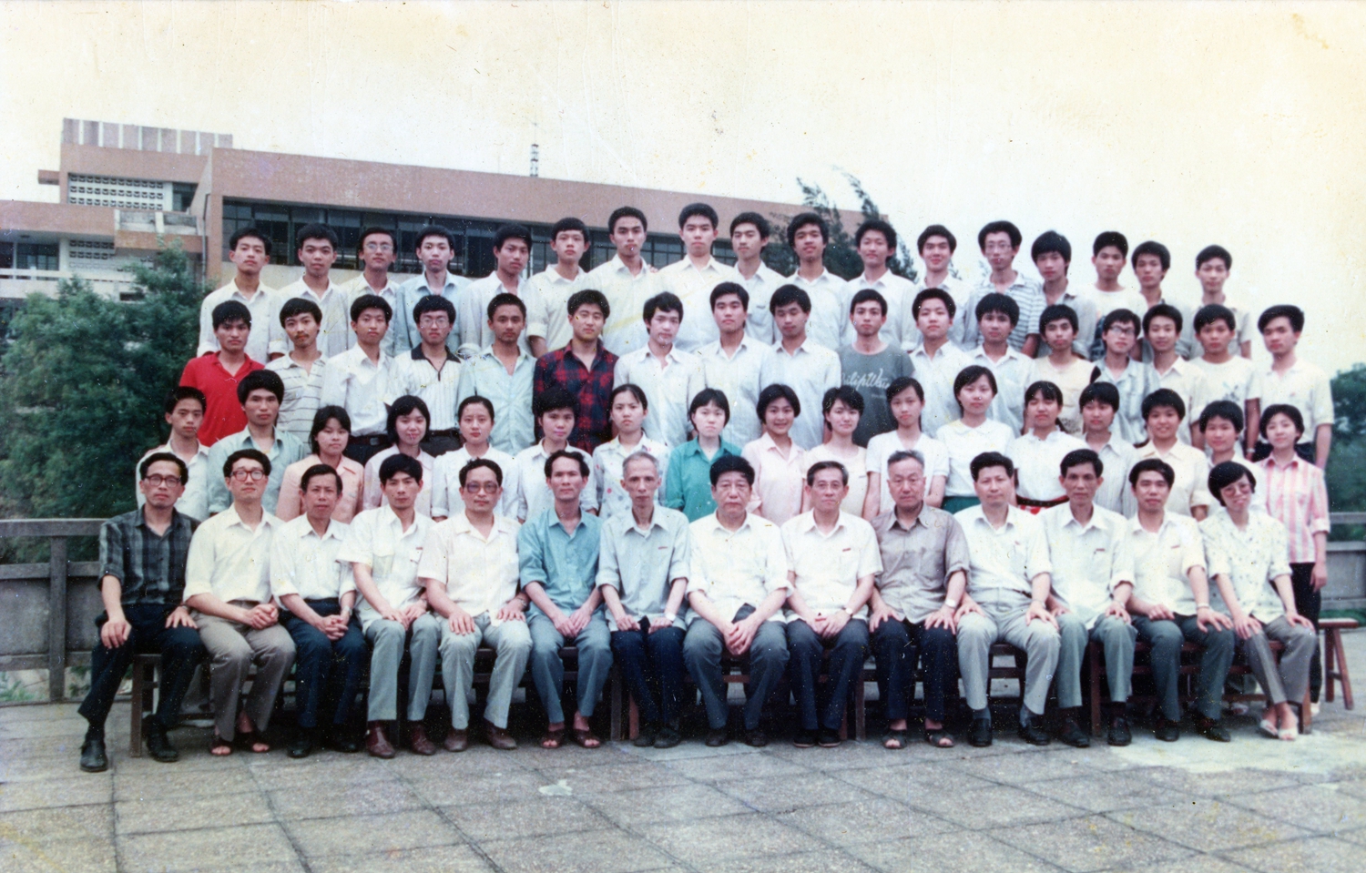 福建师大附中1989届高中毕业合影